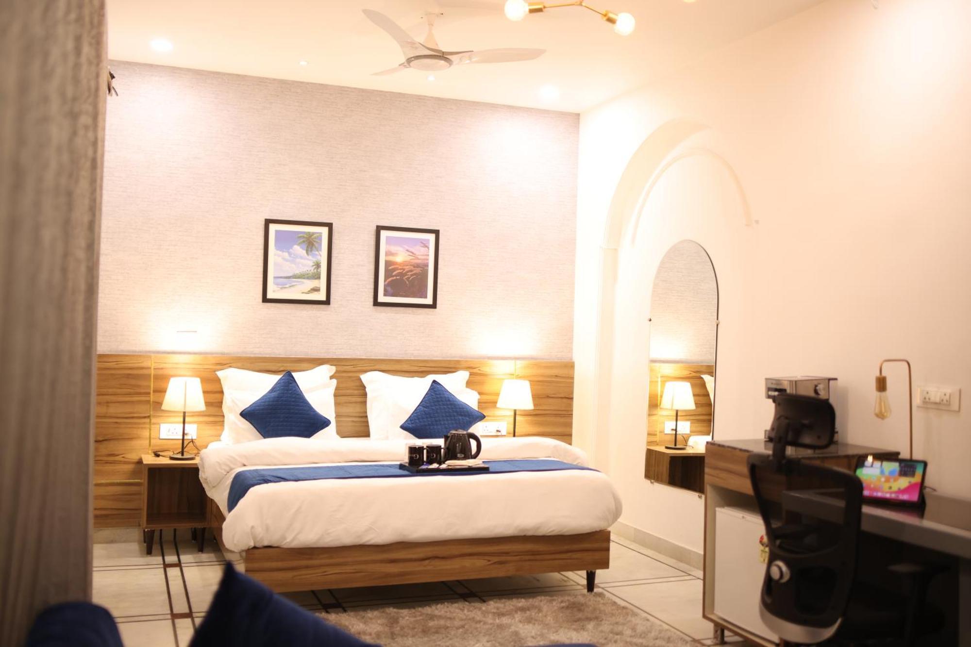 Gallivanto Inn - Rohini デリー エクステリア 写真