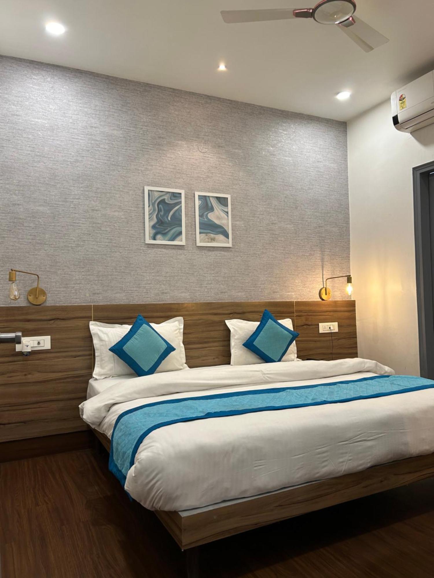 Gallivanto Inn - Rohini デリー エクステリア 写真